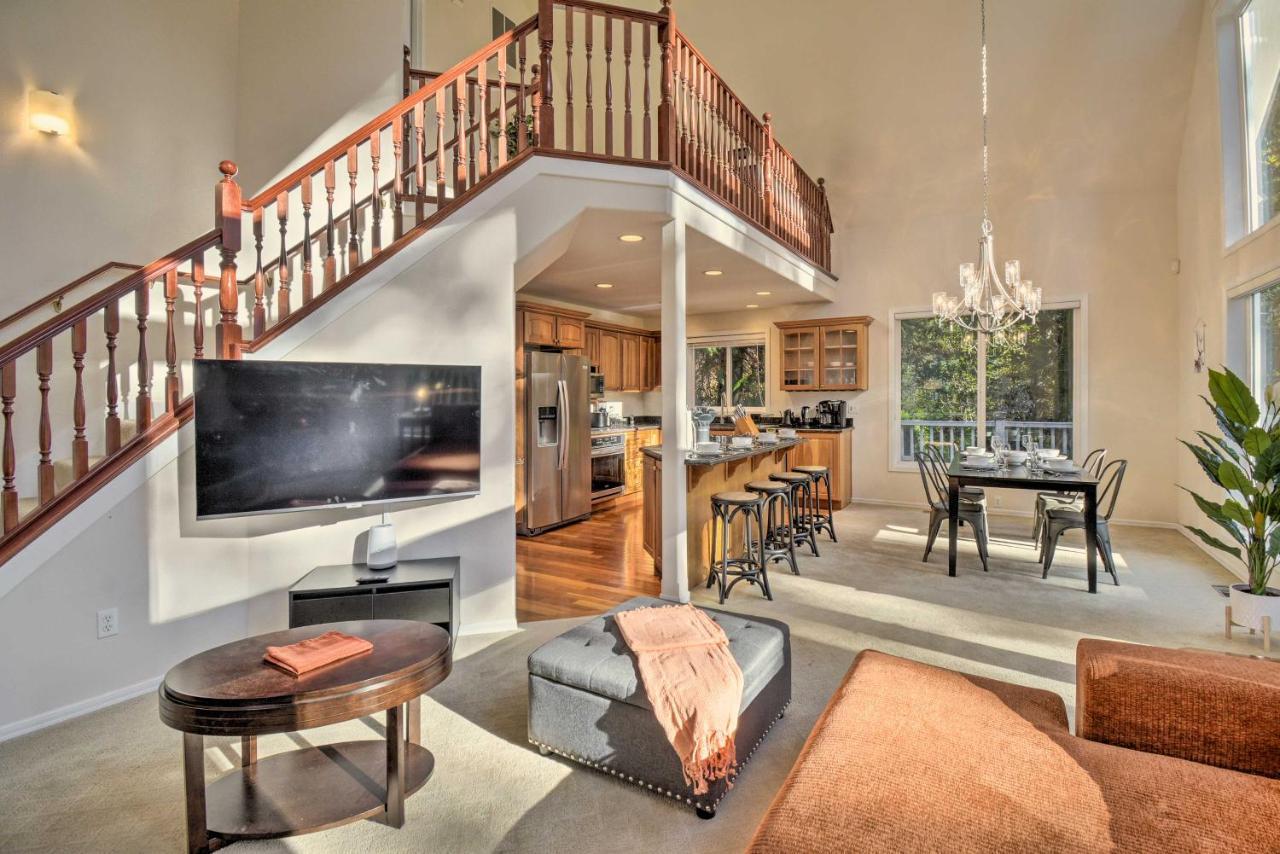 Fox Paws Luxury Cabin - Hot Tub, Fire Pit & Pines! Hansville 외부 사진