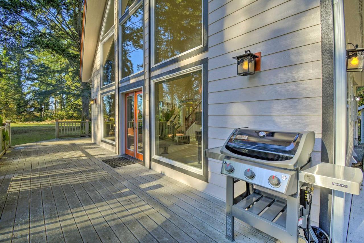 Fox Paws Luxury Cabin - Hot Tub, Fire Pit & Pines! Hansville 외부 사진